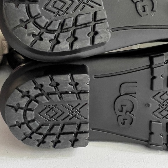 UGG Girls Sienna Black Mid Calf Rain Boot; Excellent condition - Picture 13 of 14